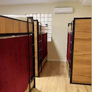 https://hostel-chilli.hotels-in-tirana.com